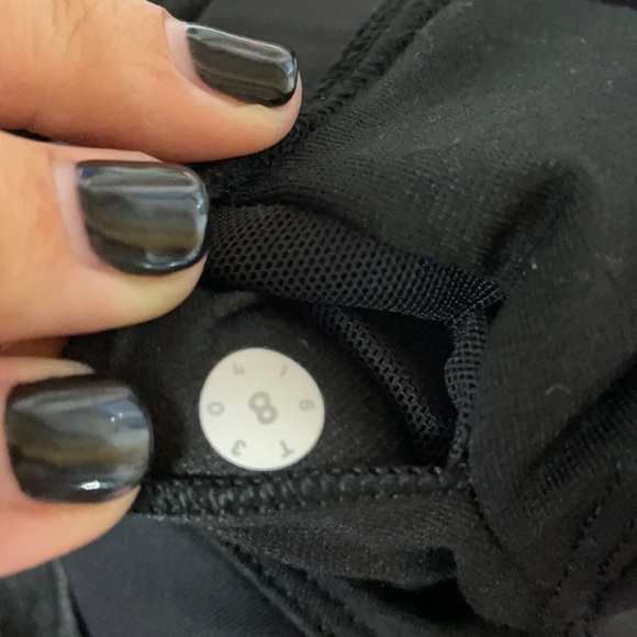 Lululemon On Track Tank - grey - Picture 3 of 8